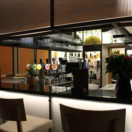 卡斯特德蓬莱斯酒店 酒店
