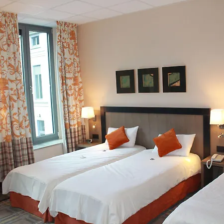 Castel De Pont-a-lesse Dinant