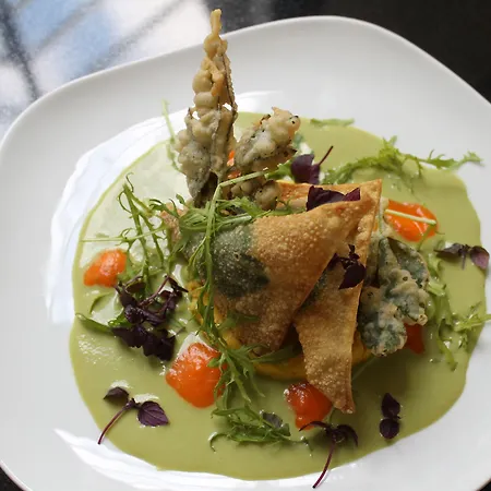 فندق Castel De Pont-a-lesse 3*