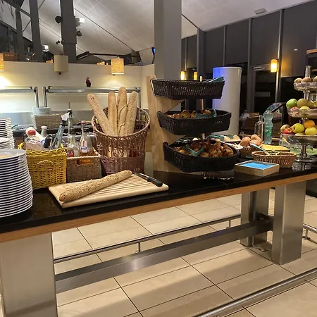 Castel De Pont-a-lesse دينانت