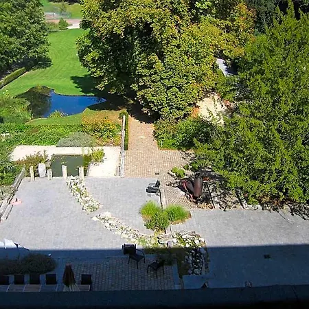 Castel De Pont-a-lesse دينانت