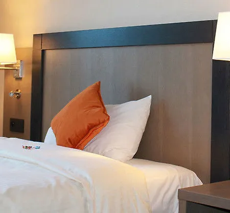 Castel De Pont-a-lesse Dinant