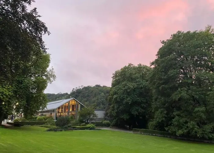 Castel De Pont-a-lesse Dinant