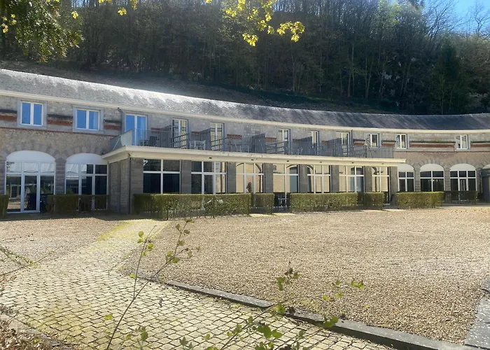 Castel De Pont-a-lesse