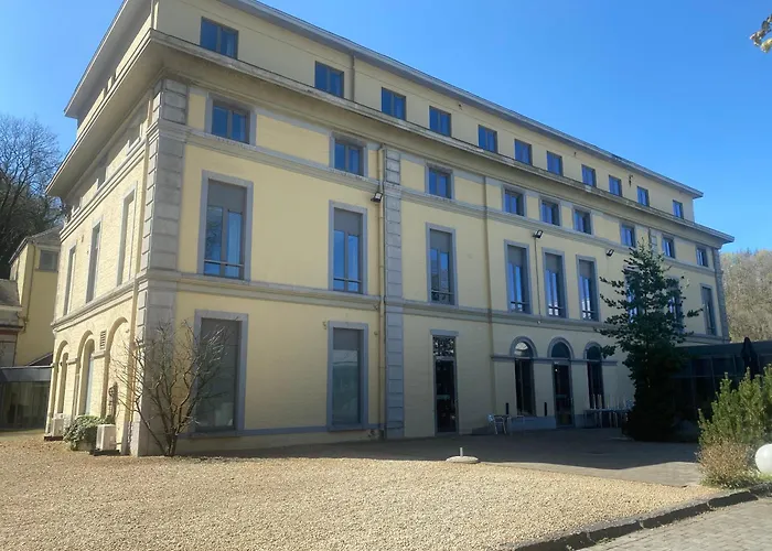 Castel De Pont-a-lesse Dinant